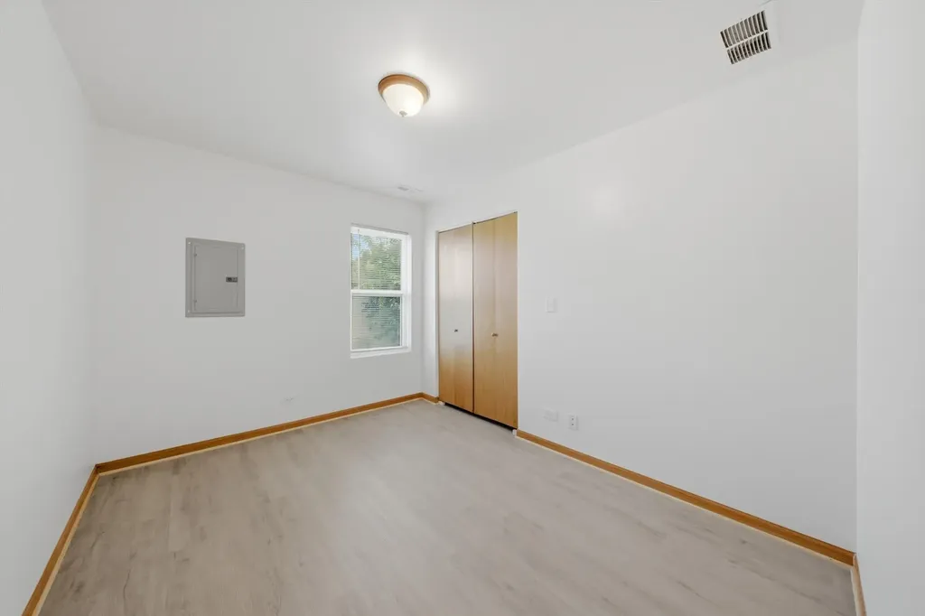 7918 South Greenwood Avenue Chicago IL 60619