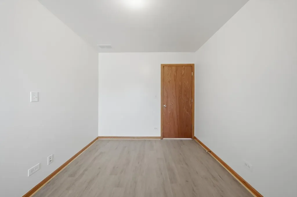 7918 South Greenwood Avenue Chicago IL 60619