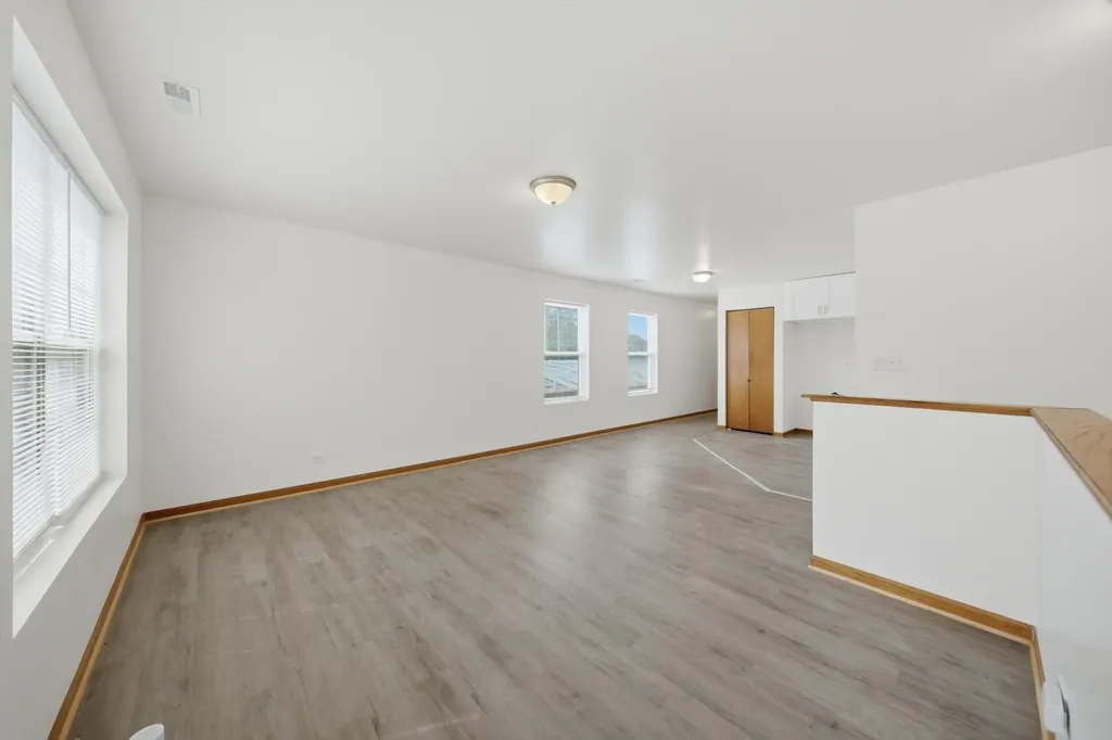 7918 South Greenwood Avenue Chicago IL 60619