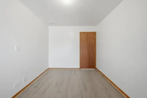 7918 South Greenwood Avenue Chicago IL 60619