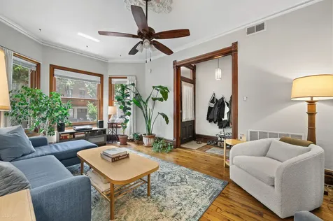 1040 West Barry Avenue Chicago IL 60657