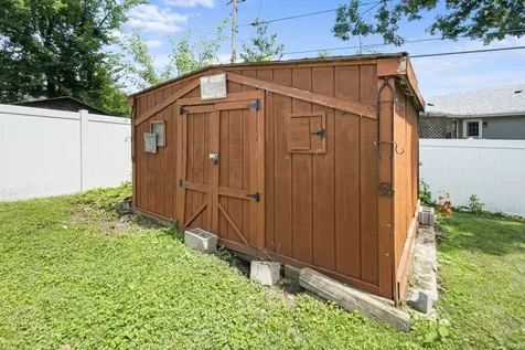 1015 South Leslie Lane Villa Park IL 60181