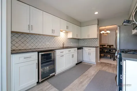 1410 Clairmont Court Vernon Hills IL 60061