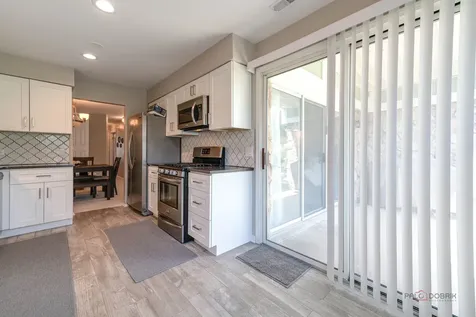 1410 Clairmont Court Vernon Hills IL 60061
