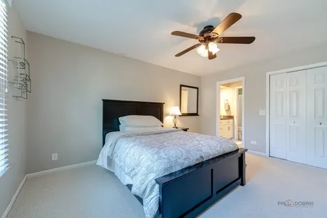 1410 Clairmont Court Vernon Hills IL 60061