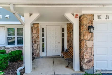 1410 Clairmont Court Vernon Hills IL 60061
