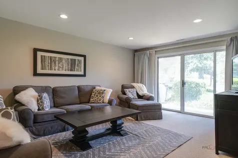 1410 Clairmont Court Vernon Hills IL 60061