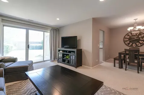 1410 Clairmont Court Vernon Hills IL 60061