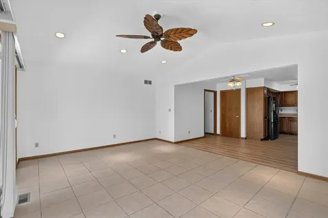 6370 Broadview Avenue Belvidere IL 61008