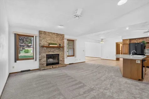 6370 Broadview Avenue Belvidere IL 61008