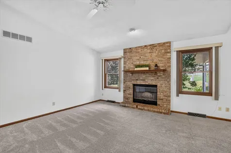6370 Broadview Avenue Belvidere IL 61008
