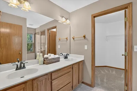 6370 Broadview Avenue Belvidere IL 61008