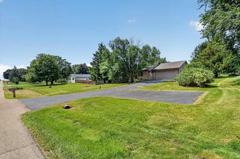 6370 Broadview Avenue Belvidere IL 61008