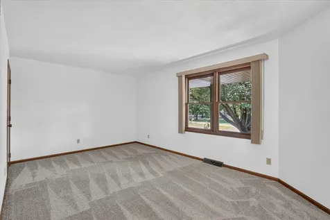 6370 Broadview Avenue Belvidere IL 61008