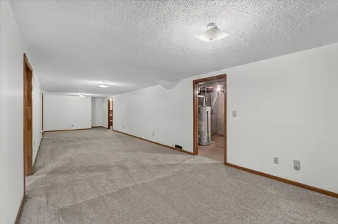 6370 Broadview Avenue Belvidere IL 61008