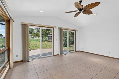 6370 Broadview Avenue Belvidere IL 61008