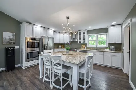 925 Churchill Drive Naperville IL 60563