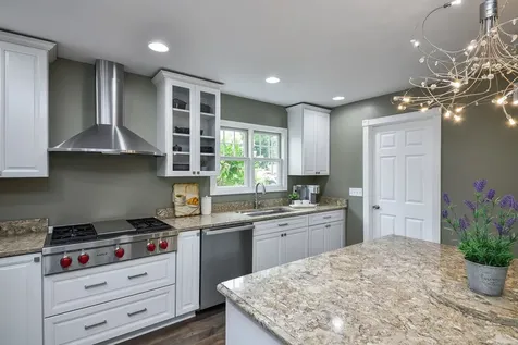 925 Churchill Drive Naperville IL 60563