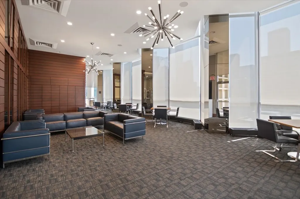 535 North Michigan Avenue Chicago IL 60611
