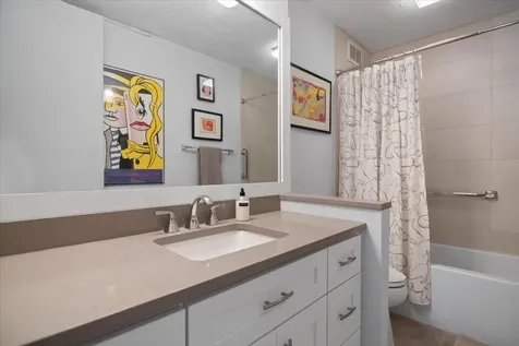 535 North Michigan Avenue Chicago IL 60611