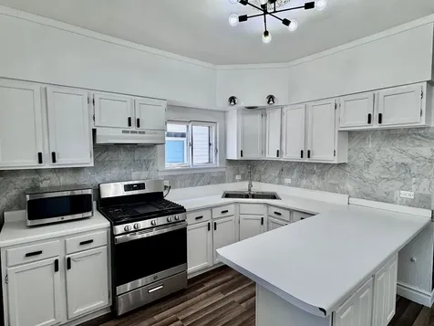 2047 North Lavergne Avenue Chicago IL 60639
