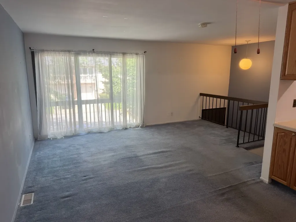 1486 Elder Drive Aurora IL 60506