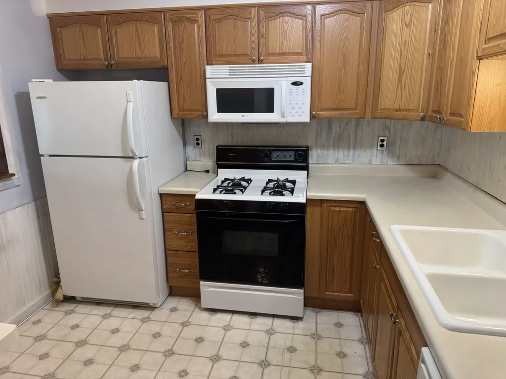 1486 Elder Drive Aurora IL 60506