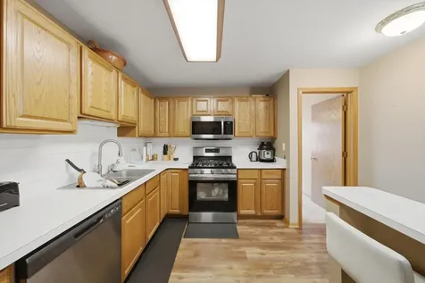 4020 West 105th Street Oak Lawn IL 60453