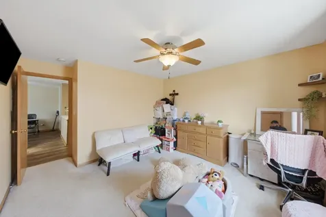 4020 West 105th Street Oak Lawn IL 60453