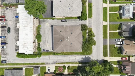 4020 West 105th Street Oak Lawn IL 60453
