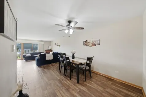 4020 West 105th Street Oak Lawn IL 60453