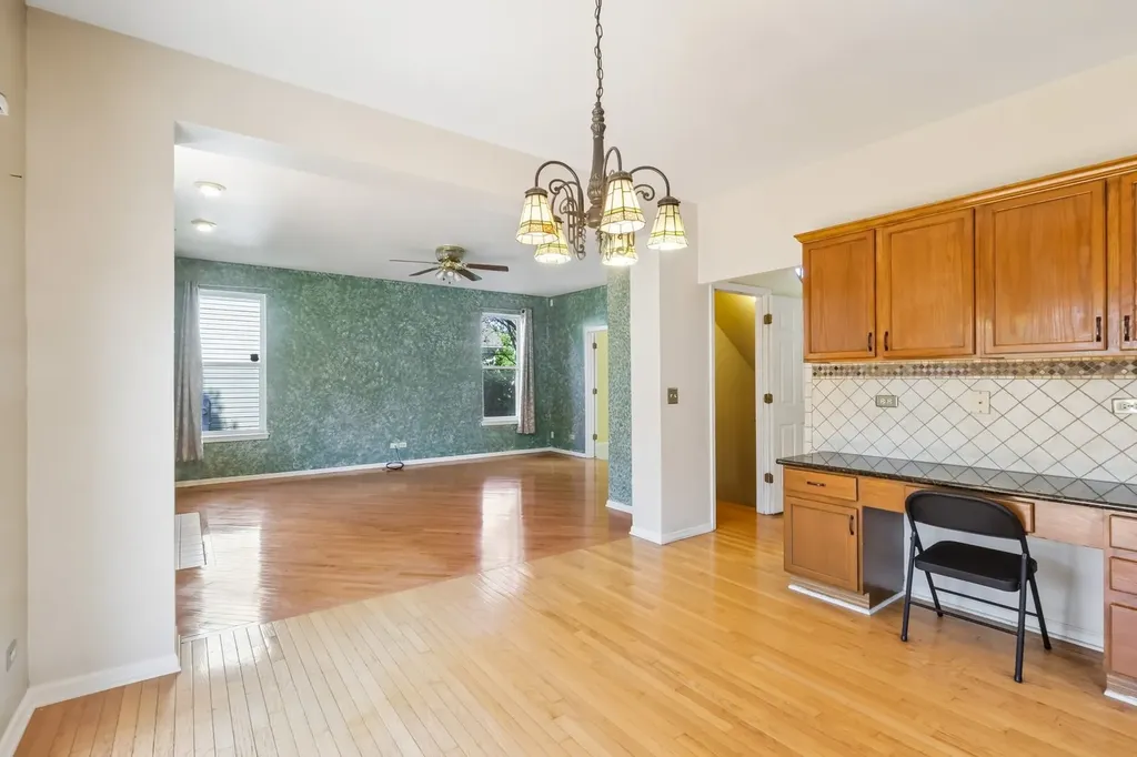 4051 Tansy Road Aurora IL 60504