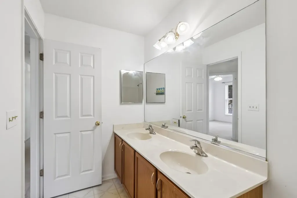 4051 Tansy Road Aurora IL 60504