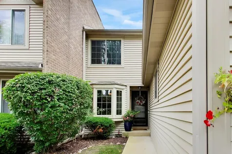 276 East Forest Knoll Drive Palatine IL 60074