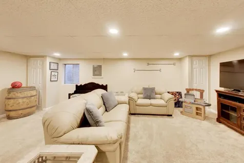 276 East Forest Knoll Drive Palatine IL 60074