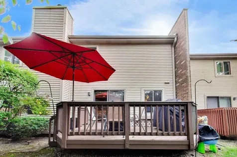 276 East Forest Knoll Drive Palatine IL 60074