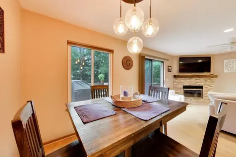 276 East Forest Knoll Drive Palatine IL 60074