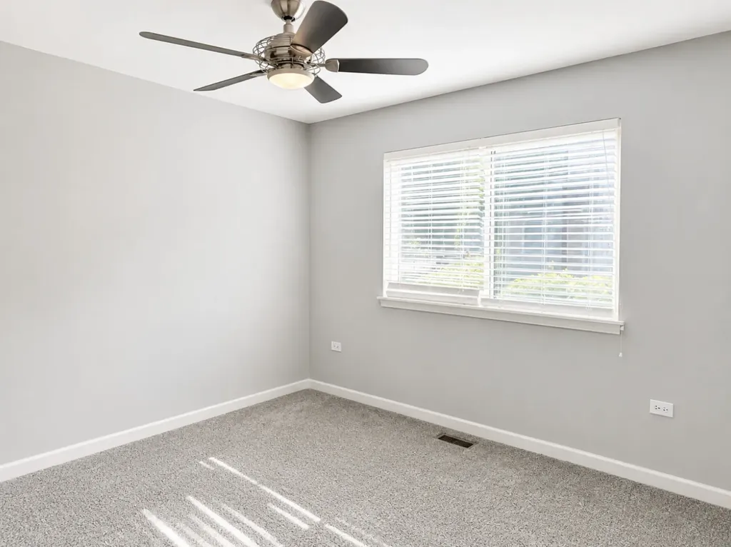 3131 Saganashkee Lane Naperville IL 60564