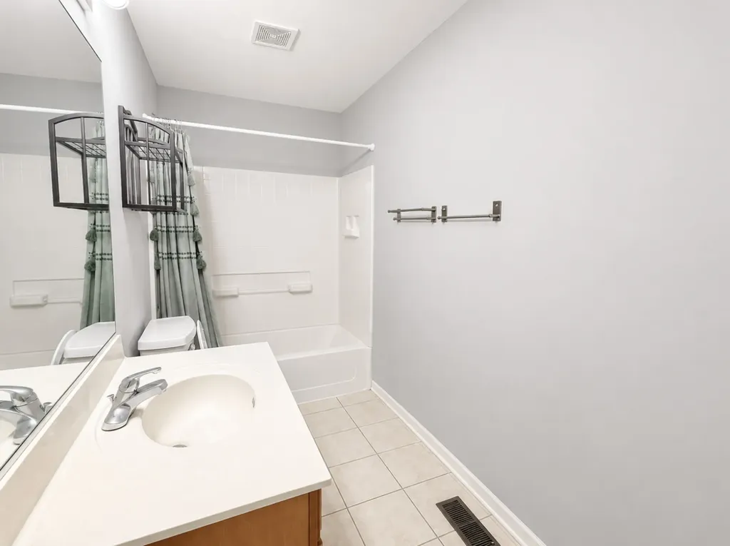3131 Saganashkee Lane Naperville IL 60564