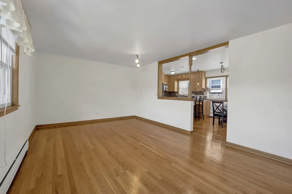 6357 West Addison Street Chicago IL 60634