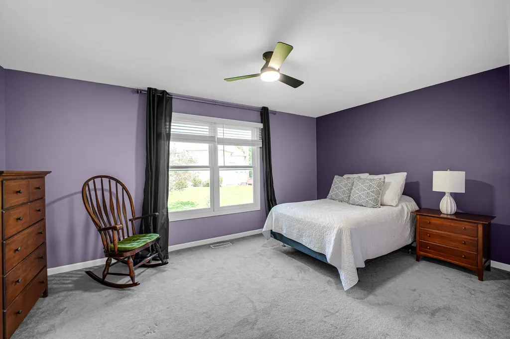 207 Edinburgh Court Naperville IL 60540