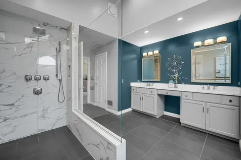 207 Edinburgh Court Naperville IL 60540