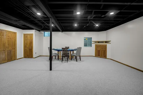 207 Edinburgh Court Naperville IL 60540