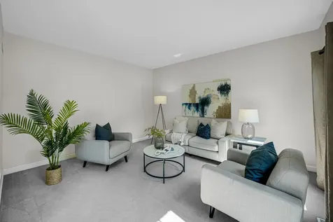 207 Edinburgh Court Naperville IL 60540