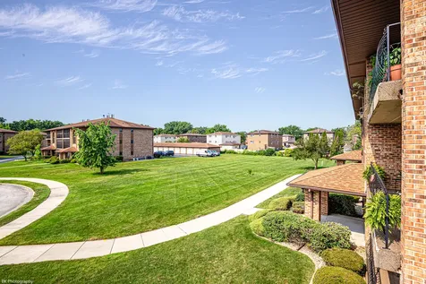 11108 Heritage Drive Palos Hills IL 60465