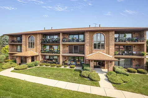 11108 Heritage Drive Palos Hills IL 60465