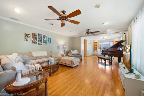 3032 West 100th Place Evergreen Park IL 60805
