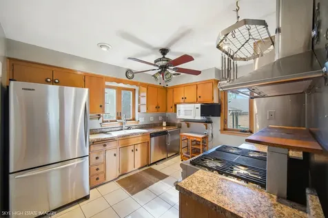 3032 West 100th Place Evergreen Park IL 60805