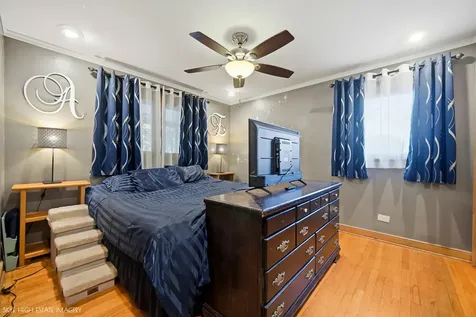 3032 West 100th Place Evergreen Park IL 60805