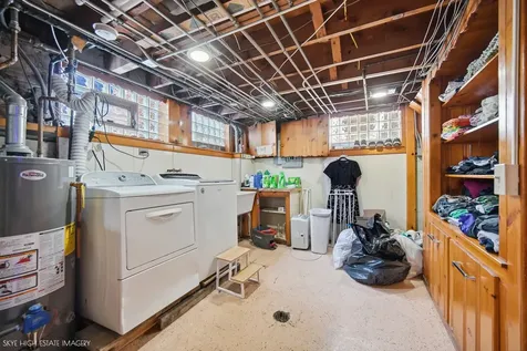 3032 West 100th Place Evergreen Park IL 60805